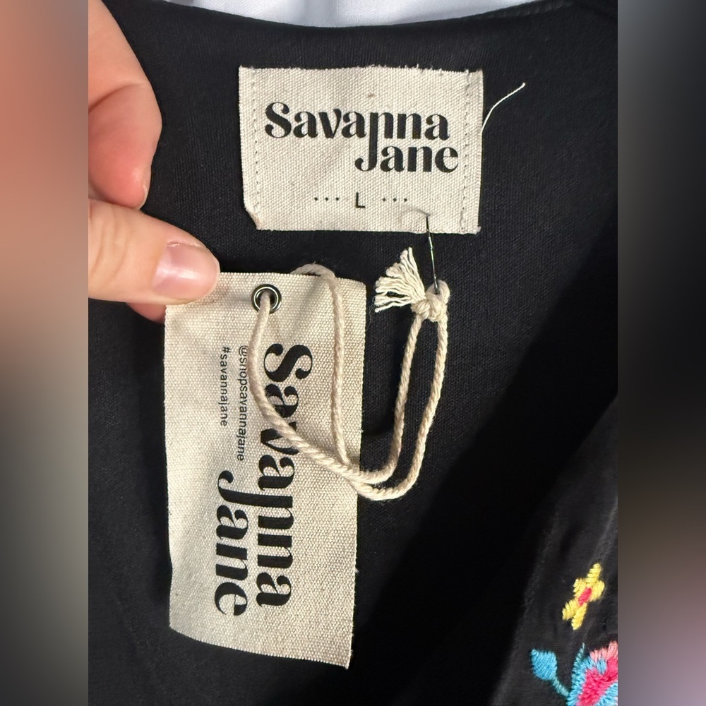 Savanna Jane floral embroidered dress - Picture 9 of 9
